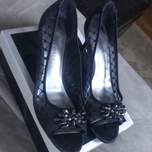 Karen Scott Marilyn Navy heals